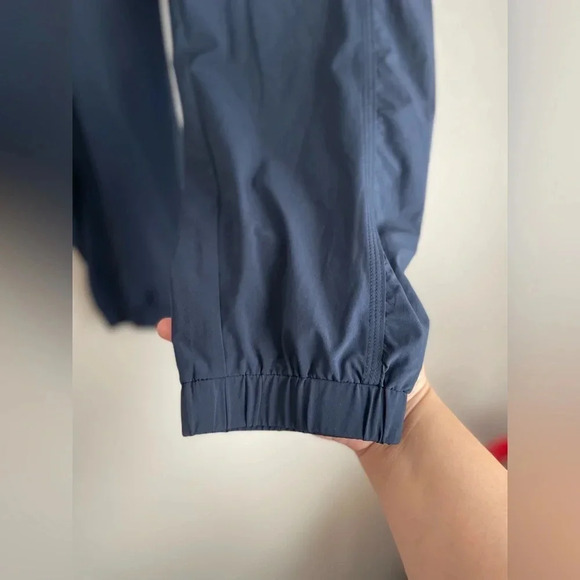 Athleta aspire ankle pants navy size 2 - Picture 6 of 7